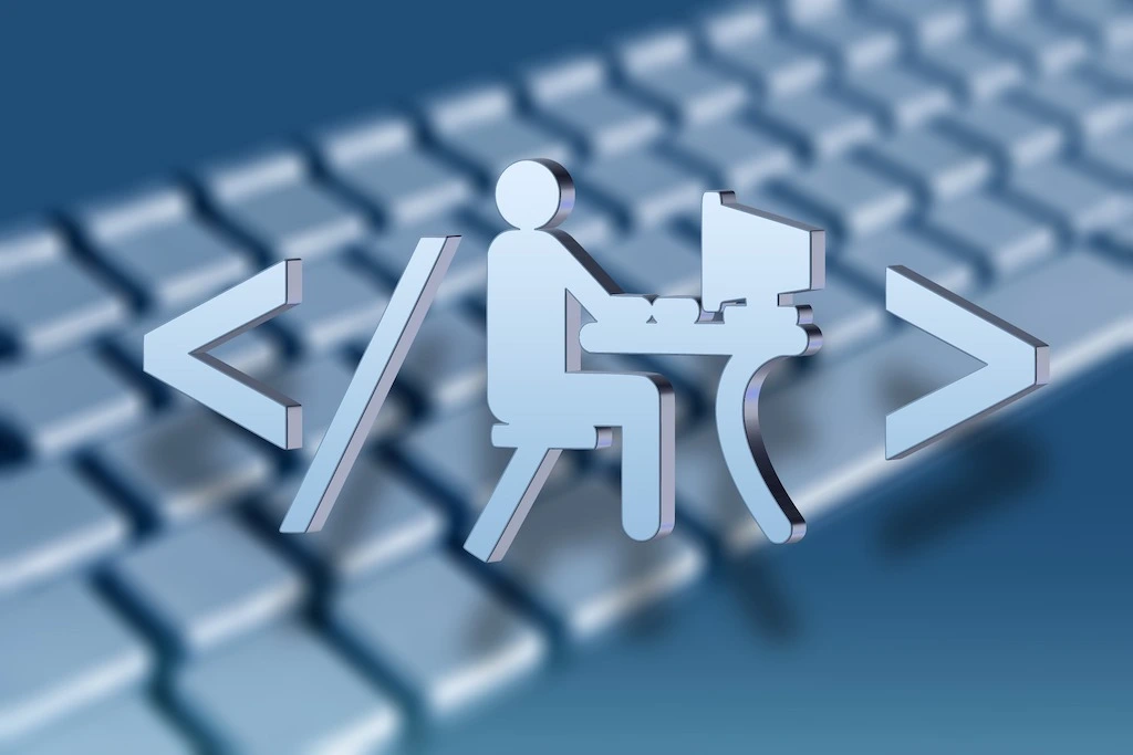 who is better for startup website development, agency or freelancer?